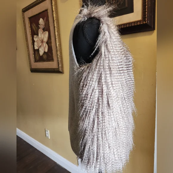 Pink Republic Charcoal Grey Faux Fur Vest Women's Sz (M) NWOT - Picture 2 of 7